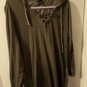 TORRID LONG TUNIC TYPE SWEATSHIRT